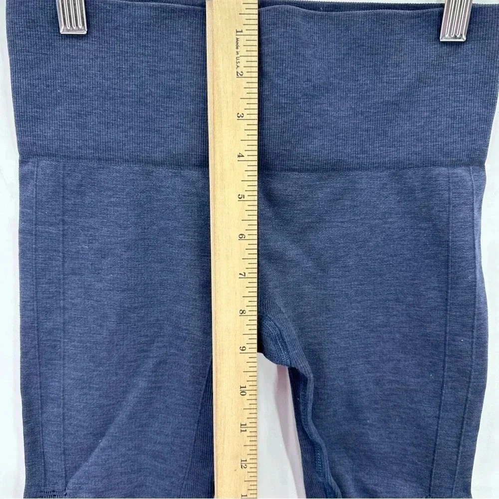 LULULEMON IN THE FLOW CROP II SEAMLESS NAVY CROP SIZE 6